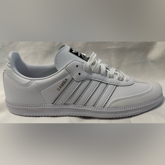 Adidas Men’s Samba Disney x Mickey Mouse White Shoes GY1889. - Picture 1 of 10